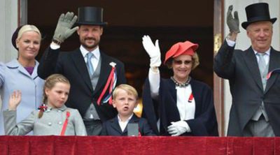 Los Reyes, los Príncipes Haakon y Mette-Marit y sus hijos Ingrid Alexandra y Sverre Magnus celebran el Día de Noruega