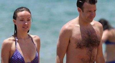 Olivia Wilde y Jason Sudeikis derrochan amor en las playas de Maui