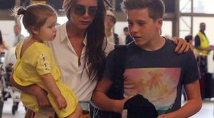 Victoria Beckham y sus hijos Brooklyn, Romeo, Cruz y Harper Seven cambian Los Angeles por Reino Unido