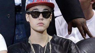 Justin Bieber disfruta de un partido de la NBA después de pasar la noche en un club de striptease