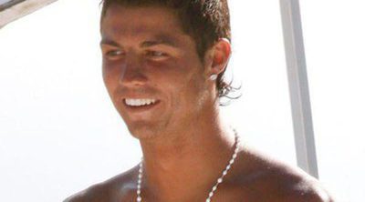 Cristiano Ronaldo apuesta por los bañadores llamativos en sus vacaciones en Miami