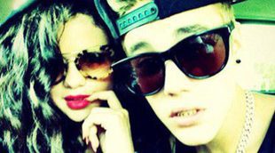Justin Bieber y Selena Gomez se reconcilian posando juntos en una foto muy sexy