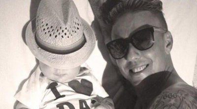 Guti y Romina Belluscio, una pareja feliz de vacaciones en Ibiza con su hijo Enzo