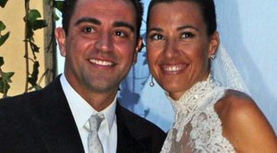 Xavi Hernández se casa con la periodista Nuria Cunillera en el jardín botánico de Blanes