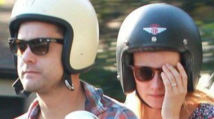 Una motorizada Diane Kruger disfruta de un paseo por la montaña con su novio Joshua Jackson