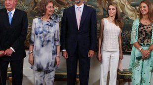 Los Reyes, los Príncipes Felipe y Letizia y la Infanta Elena presiden la cena con las autoridades de Baleares
