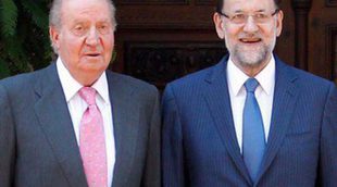 El Rey Juan Carlos despacha con Mariano Rajoy antes de regresar a Madrid con las Infantas Leonor y Sofía