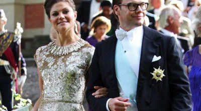 La Familia Real Sueca salvo la Princesa Magdalena y Chris O'Neill se reúne en la boda de Gustaf Magnuson y Vicky Andren