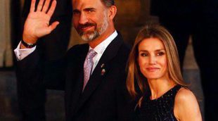 Los Príncipes Felipe y Letizia, cómplices e ilusionados en la gala inaugural del 125 congreso del COI