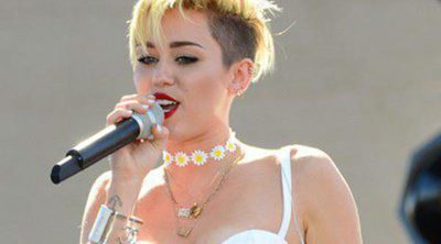 Miley Cyrus retoma su 'twerking' en el iHeartRadio Music Festival 2013 pero no olvida a Liam Hemsworth