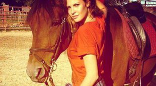 Jessica Bueno y Jota Peleteiro pasean su amor a caballo