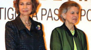 La Reina Sofía y la Princesa Irene de Grecia entregan el Premio BMW de Pintura