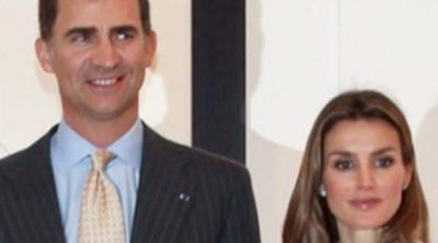 Los Príncipes Felipe y Letizia apoyan a Chema Madoz y a la colonia española durante su visita a Chile