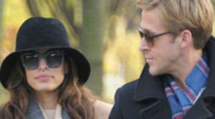 Eva Mendes y Ryan Gosling, paseo romántico en París
