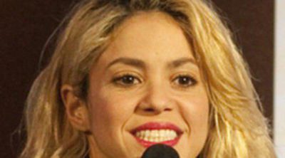 Shakira presenta muy orgullosa el libro de su padre, 'Al viento y al azar'