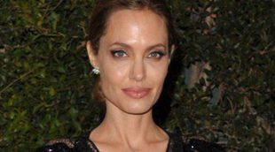 Colin Farrell, Amy Adams y Matthew McConaughey arropan a Angelina Jolie en la gala de entrega de su Oscar Honorífico