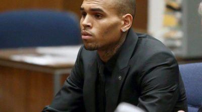 El juez obliga a Chris Brown a volver a rehabilitación y a realizar horas de servicio comunitario