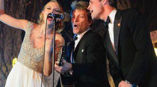 El Príncipe Guillermo, todo un artista cantando 'Living on a prayer' con Jon Bon Jovi y Taylor Swift