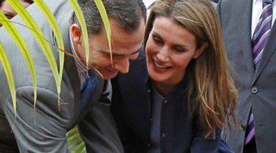 Los Príncipes Felipe y Letizia recuperan la complicidad en Tenerife y Gran Canaria