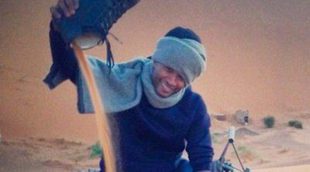 Usher disfruta de sus vacaciones navideñas en el desierto del Sáhara