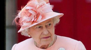 La Reina Isabel y el Príncipe Carlos unen sus oficinas de prensa: ¿está cerca la abdicación?