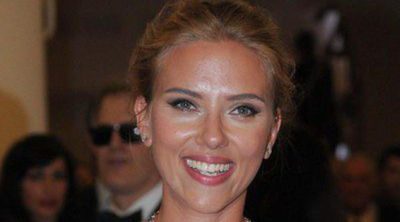 Scarlett Johansson todavía no prepara su boda con Romain Dauriac: "Estar prometido es muy emocionante"