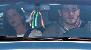 Iker Casillas y Sara Carbonero llevan a su hijo Martín a una revisión pediátrica
