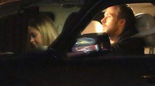 Ryan Gosling se consuela con una amiga tras su ruptura con Eva Mendes