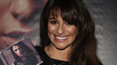 Lea Michele, muy emocionada en su primera firma de discos tras el lanzamiento de 'Louder'