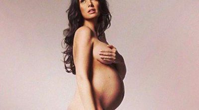 Tamara Ecclestone muestra su embarazo totalmente desnuda a una semana de dar a luz