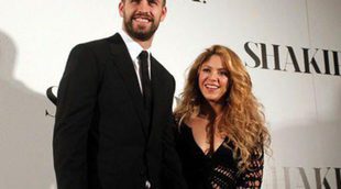 Shakira presenta su nuevo disco en Barcelona arropada por Gerard Piqué, Carles Puyol y Vanesa Lorenzo
