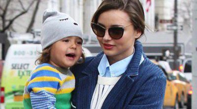 Miranda Kerr disfruta de un paseo por Nueva York con su hijo Flynn tras su tour por Tokio