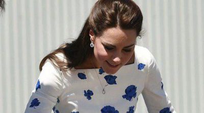 Kate Middleton se sube a un avión de combate durante su viaje oficial por Australia