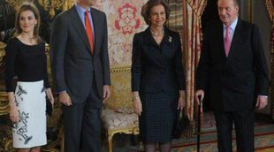 Los Reyes y los Príncipes Felipe y Letizia ofrecen un almuerzo en honor a Elena Poniatowska