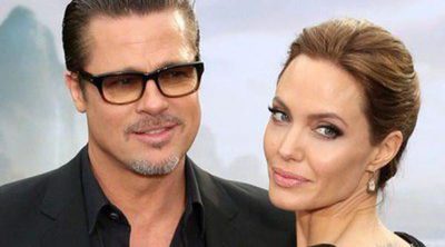 Brad Pitt arropa a Angelina Jolie en el estreno de 'Maléfica' en Londres