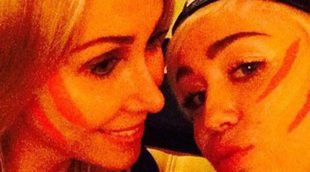 Miley Cyrus celebra el 47 cumpleaños de Tish, su madre, con muchas sorpresas y fotografías