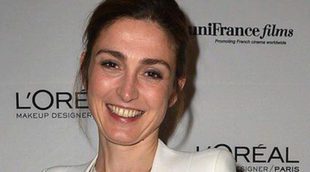 Julie Gayet reaparece muy sonriente en Cannes 2014 tras romper su romance con François Hollande