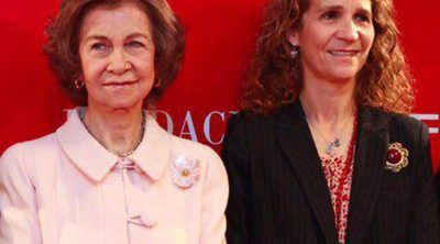 La Reina Sofía y la Infanta Elena se unen para entregar los Premios Sociales 2013 de la Fundación Mapfre