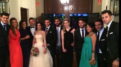 Nacho Fernández y María Cortés se casan rodeados de los jugadores del Real Madrid