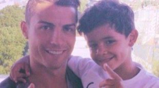 Cristiano Ronaldo comparte una bonita fotografía con su hijo para celebrar el Día del Niño