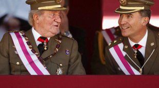 El Rey Juan Carlos y el Príncipe Felipe reaparecen juntos en un acto militar tras la abdicación del Rey