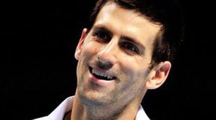 Novak Djokovic olvida su derrota contra Rafa Nadal en Roland Garros en las playas de Ibiza