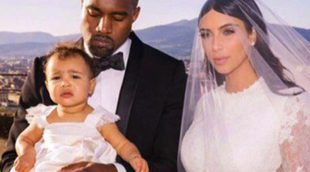 Kim Kardashian publica una tierna fotografía familiar con su marido Kanye West y su hija North
