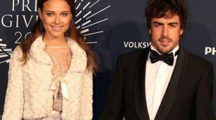 Dasha Kapustina anima a Fernando Alonso para el Gran Premio de Austria 2014
