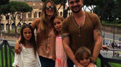 Juanes, de turismo por Roma con su mujer Karen y sus hijos Luna, Paloma y Dante