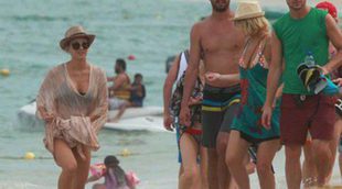 Kaley Cuoco y Ryan Sweeting pasean su amor por las playas de México