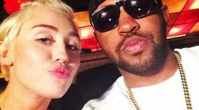 Miley Cyrus olvida a Liam Hermsworth en los brazos del productor ejecutivo de su álbum 'Bangerz'