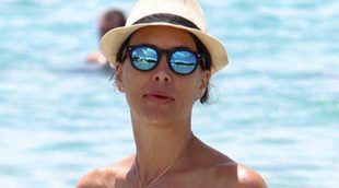 Vania Millán, al sol de Ibiza a una semana de su boda con René Ramos
