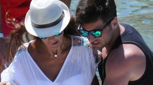 David Bustamante y Paula Echevarría surcan las aguas de Ibiza en lancha