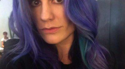 Anna Paquin se tiñe el pelo de azul y morado para cumplir su sueño de ser sirena